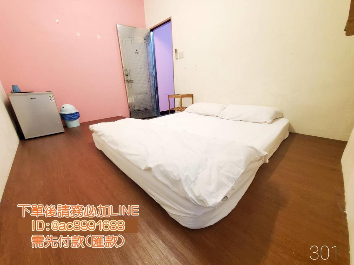 想來就來 Apartment Tainan Luaran gambar
