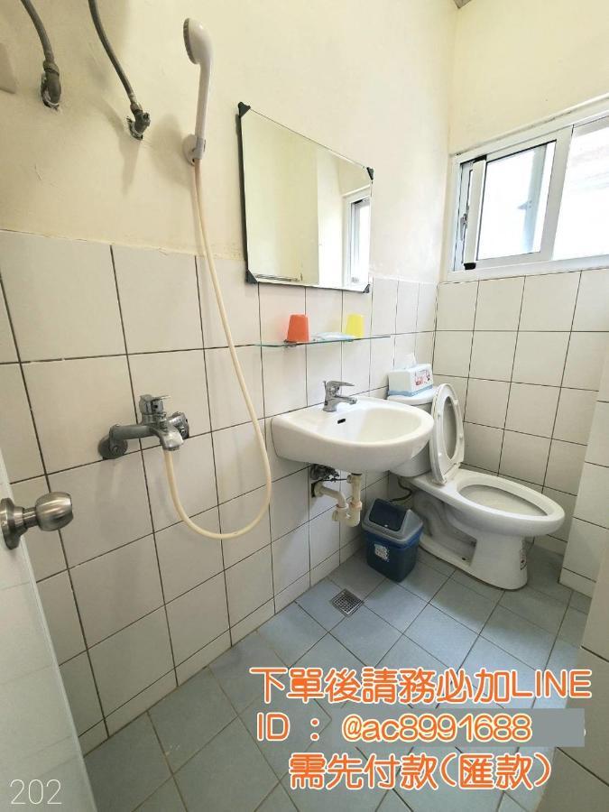 想來就來 Apartment Tainan Luaran gambar